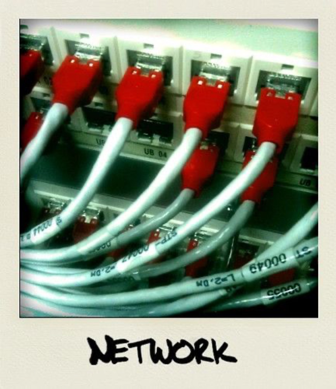 Kategorijų orientyrai: Cat 5e: gigabitui; Cat 6: tikrinti tikslą; Cat 6A: 10G kanalui