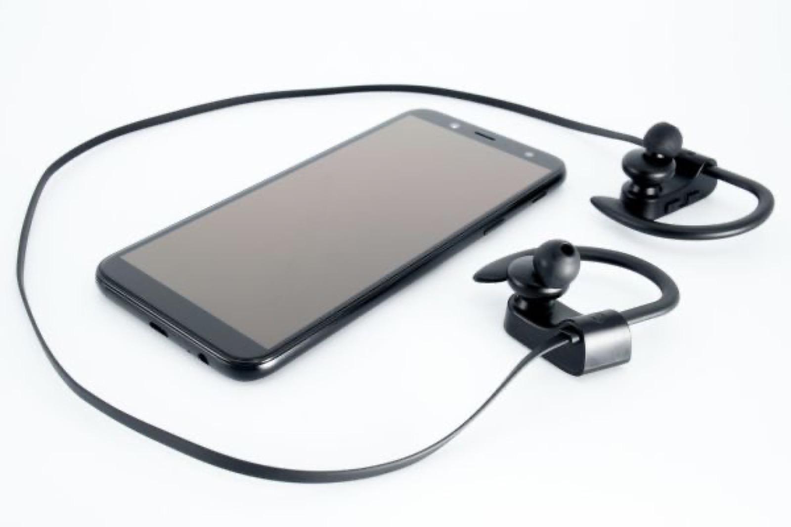 „Bluetooth“ stringa: kaip atskirti susiejimo, garso ir trukdžių problemas